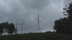 Slovensko čaká nedostatok elektriny. Zdá sa, že ju tak ľahko ani nedovezieme