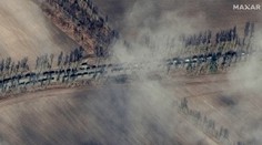 Maxar: Ruský vojenský konvoj, ktorý smeruje ku Kyjevu, je už dlhý 27 kilometrov