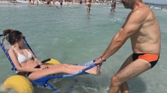 Ochrnutá Miška si za ušetrené dopriala dovolenku. Pre cestujúcich s hendikepom má dôležité rady