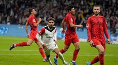 Egypťan z Frankfurtu úradoval a Bayern znovu zakopol. Bundeslige už bodovo nekraľuje sám