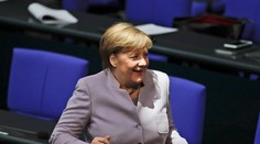 Merkelová: Víťazstvo Macrona by ma potešilo, je to proeurópsky kandidát