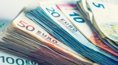 SÚHRN DŇA: Toxický kokteil podlomil bankám nohy. Jedna z najznámejších padla do mínusu