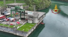 Po výbuchu vo vodnej elektrárni v Taliansku hľadajú ďalších preživších. Šance na prežitie však klesajú