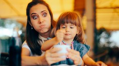 Desiatky eur navyše za nezvládanie rodičovstva. Reštaurácia si účtuje príplatok za neposlušné deti