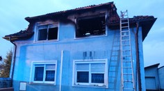 Tragická noc pri Senci: V rodinnom dome vypukol požiar, dve osoby prišli o život