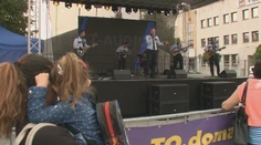 Cez deň pomáhajú a chránia, večer sú v skúšobni: Títo policajti si založili rockovú kapelu