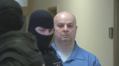 Muž, ktorý mal brutálne vraždiť pre Mikuláša Černáka, sa opäť postavil pred súd