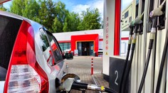 Koniec lacnej nafty. Jej cena sa vyšplhá poriadne vysoko