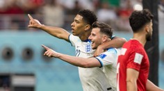 Gólová smršť a 24 minút nadstavenia. Angličania vykročili v Katare správnou nohou