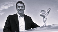 Svetoznámeho dizajnéra ikonických áut ubodali vo vlastnom dome. Páchateľom má byť lupič