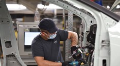 Porastú Slovákom pre masívne zdražovanie platy? Mohol by to spôsobiť známy ekonomický jav