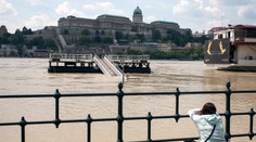 Záplavová vlna na Dunaji. Hladina dosiahla prvý stupeň pohotovosti