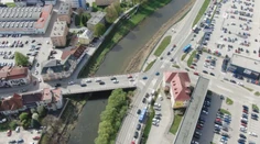 Boj s kolónami pomocou dronov. Policajtom na Kysuciach pomáhajú odhaliť aj priestupky