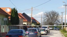Krvavá dráma vo Vrábľoch. V rodinnom dome našli mŕtvych manželov