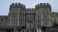 Kráľovnú Alžbetu II. pochovajú vedľa manžela princa Philipa na Windsorskom hrade