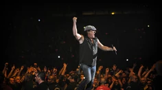 Slovensko prvýkrát navštívia legendy rocku. Austrálska skupina vystúpi na bratislavskom letisku