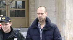 Polícia ukončila vyšetrovanie fintess trénera, ktorý útočil na ľudí fekáliami