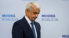 Dzurindovo fiasko so spájaním. Nevstupuje ani do strany, ktorú predstavil