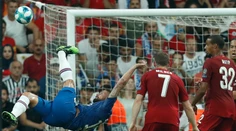 Liverpool zdolal Chelsea v rozstrele a získal Superpohár UEFA