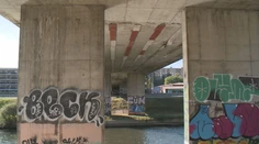 Ďalší most v Banskej Bystrici je v kritickom stave. Vedie ponad frekventovaný vstup do mesta