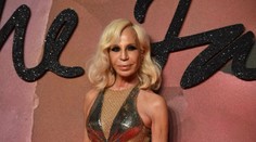 Donatella Versace vyhlásila, že prestane používať kožušinu zvierat. A nie je jediná