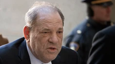 Weinstein sa odvolal proti rozsudku, ktorý ho poslal na roky za mreže