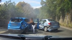 Českí policajti naháňali recidivistu. Vrazil do auta, v ktorom sedelo malé dieťa