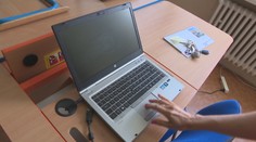 Spľasnutá bublina. Zo sľúbených notebookov a vybavenia študovní ani po roku nič nie je