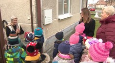 Krásne gesto materskej škôlky. Deti vyrobili darčeky pre osamelých seniorov