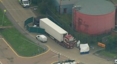 Otrasný nález v Anglicku: V nákladnom aute z Bulharska bolo 39 mŕtvol, vodiča zadržali