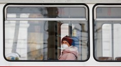 Epidémia v Česku spomaľuje. Pribudlo najmenej nedeľných prípadov od novembra