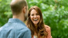 Na nerozoznanie! Kate Middleton by svoju mamu nezaprela, ani keby chcela