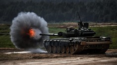 Snažia sa vytlačiť ukrajinské sily. Rusi nasadili v Kurskej oblasti tanky aj bombardéry