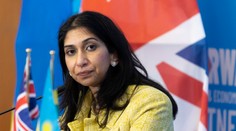 Sunak odvolal ministerku vnútra Bravermanovú, nahradil ju expremiér Cameron