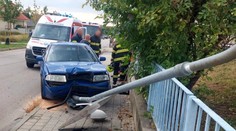 Pri nehode v Modre zomrel vodič († 52). Policajti zisťujú presné príčiny nešťastia
