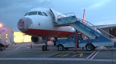 Silné krúpobitie v Turecku poškodilo lietadlo