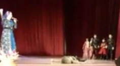 Tanečník zomrel počas predstavenia. Za jeho výkon mu obecenstvo tlieskalo