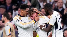 VIDEO: Gólové hody v Lige majstrov. Real Madrid v prestrelke zdolal Neapol, Arsenal nedal súperovi šancu