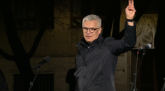 Na bratislavskom Námestí slobody sa zhromaždili tisíce ľudí. Prišli vyjadriť podporu Ivanovi Korčokovi