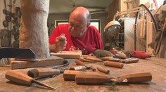 Umelecký talent objavil po ťažkom úraze. Jaroslavove diela ocenili už aj v zahraničí