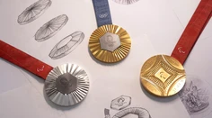 Ukázali, o čo budú bojovať na olympiáde. V medailách sa ukrýva aj časť Paríža