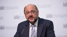 Británia musí opustiť EÚ pred voľbami v bloku v polovici roka 2019