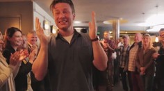 Jamie Oliver v slzách. Takéto prekvapenie položí aj najtvrdšieho chlapa!