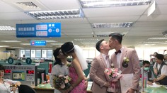 V prvej ázijskej krajine sa začali konať sobáše homosexuálov