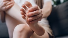 Studené, svrbiace či bolestivé prsty na nohách môžu signalizovať vážne ochorenia. Pozrite sa, aké