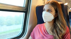 Rúško či respirátor? ÚVZ spresnil, čo máte mať na tvári na ceste medzi okresmi