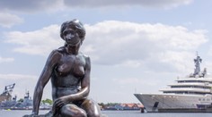 Na začiatku decembra na tom boli ako my, dnes sa im darí. Čo spravili Dáni v boji s vírusom inak