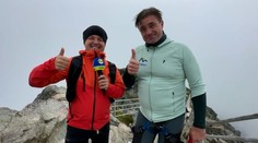 V Tatrách vlastní skoro všetky lanovky, no na Lomničák vyšiel po vlastných. Ján Tribula zobral na hory Igora Rattaja