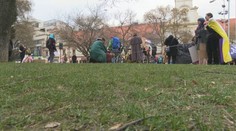 „Namiesto karafiátu, koniec patriarchátu.“ Aj na Slovensku demonštrujú ženy za svoje práva