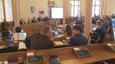 Po nedávnych voľbách prišlo veľké „upratovanie“. Niektorí možno budú musieť vrátiť odmeny